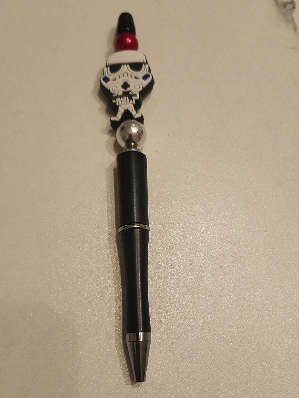 Novelty Stormtrooper Top Ballpoint Pen in Black & White with Red Accent - Picture 3 of 5